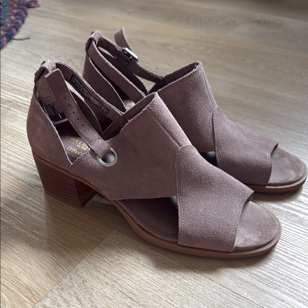 Elegant Brown Suede Women's Sandals